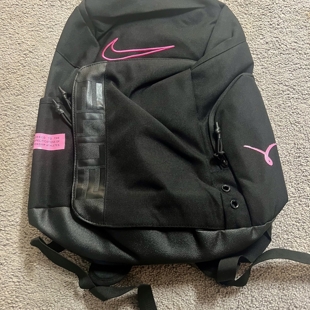 Nike Elite Pro Hoops Backpack 32L Limited Edition Breast Cancer